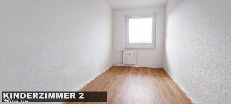 4 Zimmer mit Balkon und EBK, frisch saniert mit Aufzug - Foto 1